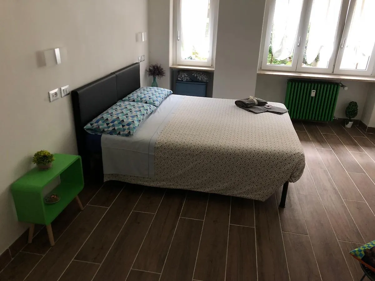 Montepulciano 11 Apartment Милан